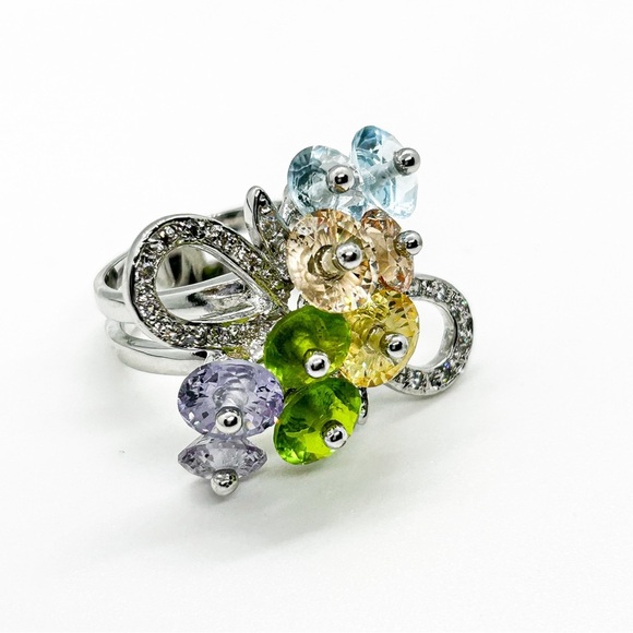 NWOT Gorgeous colorful, oversized cocktail ring size 8 - Picture 7 of 7